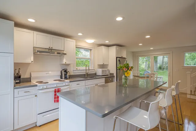 $2,750,000 | 5 Graves Lane, Mount Desert, ME 04662