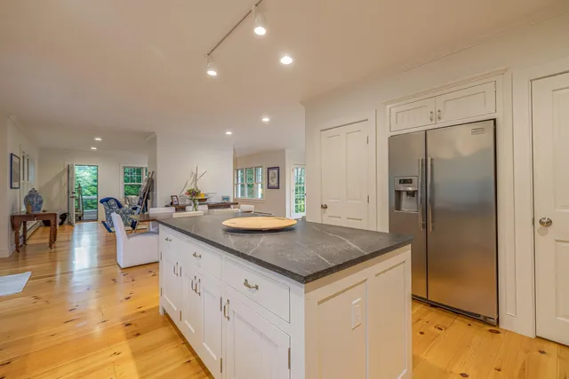 $2,750,000 | 5 Graves Lane, Mount Desert, ME 04662