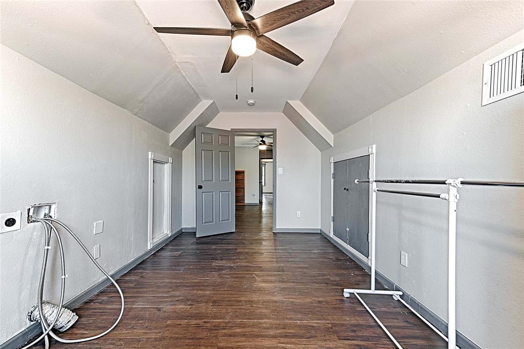 4805 Hunters Ridge Drive Sachse, TX 75048 - Photo 15 of 24 a view of an entryway