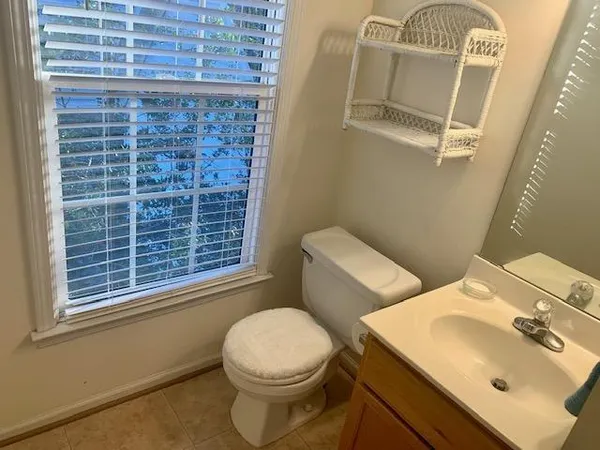 $2,275 | 110 Park Oaks Court, Cary, NC 27519