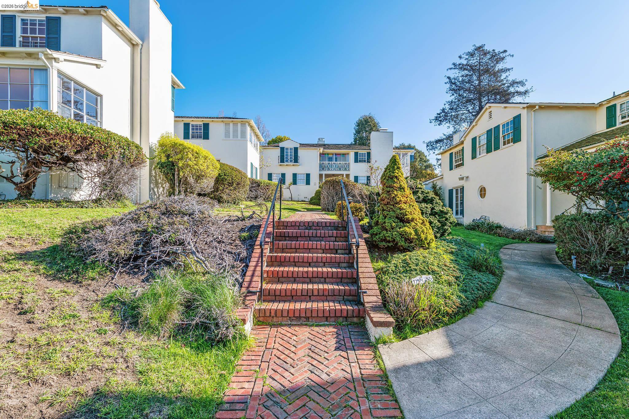 1739 Spruce Street Berkeley, CA 94709 - Photo 9 of 50