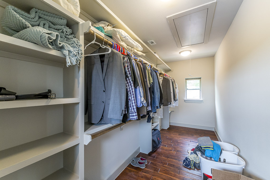 2501 East 9th Street Austin, TX 78702 - Photo 23 of 38 a view of an entryway with wooden floor