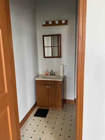 $199,000 | 302 East Winona Avenue, Warsaw, IN 46580