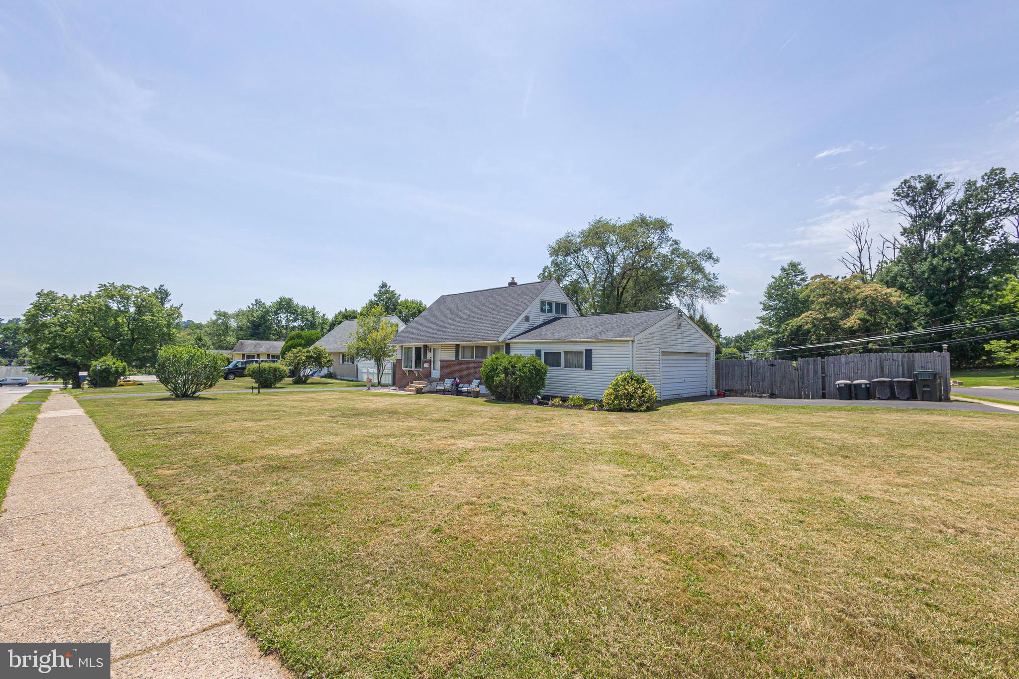 702 Burbridge Road Hatboro, PA 19040 - Photo 6 of 42 Gallery Image 6