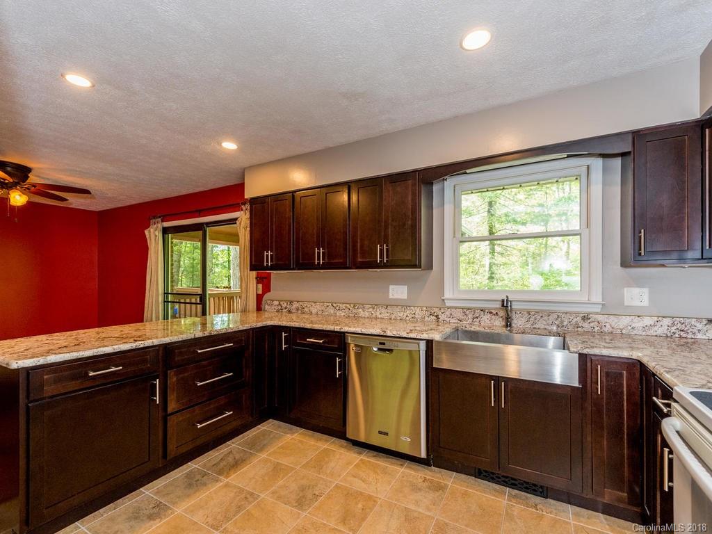 223 Fallen Timber Road Hendersonville, NC 28791 - Photo 14 of 36 Gallery Image 14