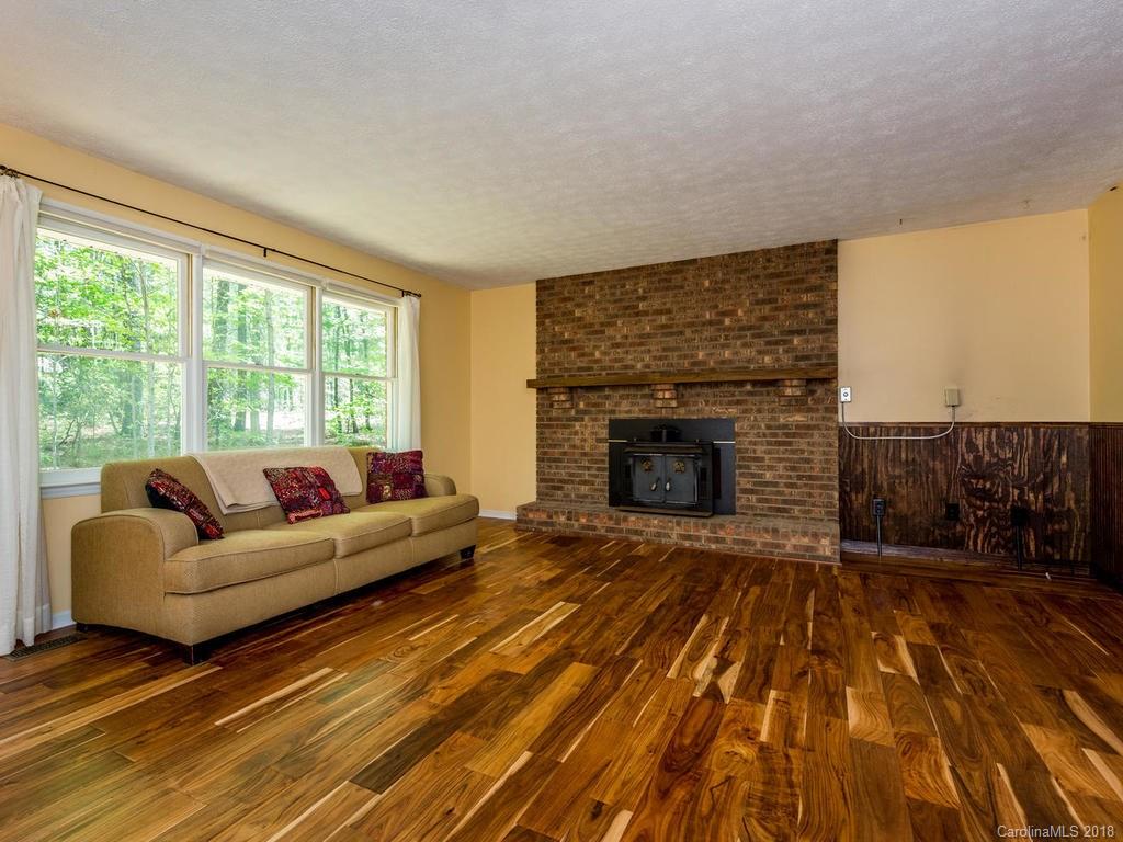 223 Fallen Timber Road Hendersonville, NC 28791 - Photo 3 of 36 Gallery Image 3