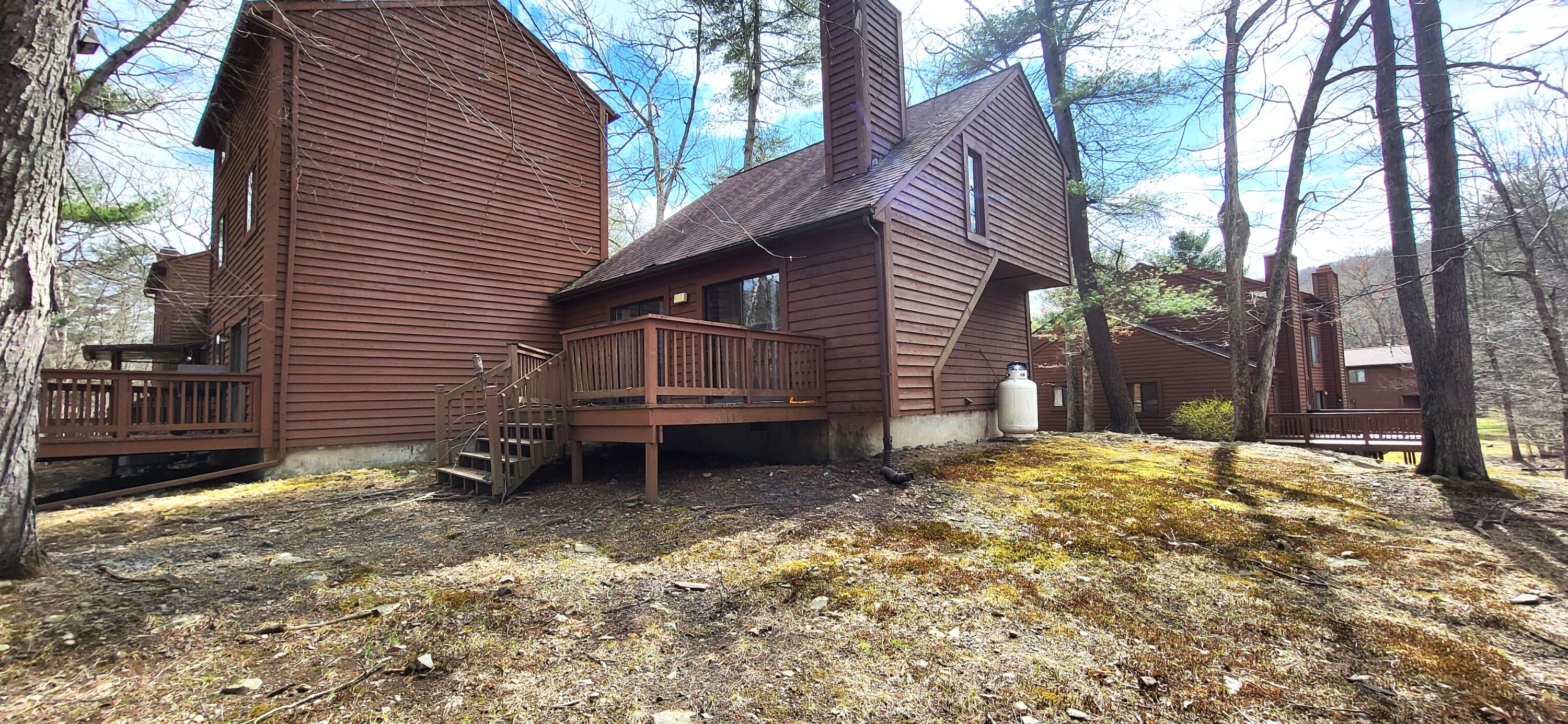 264 Bristol Way Bushkill, PA 18324 - Photo 23 of 24 a house view with a backyard space