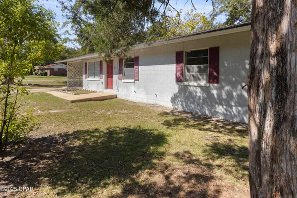 $136,000 | 540 4th Street, Chipley, FL 32428