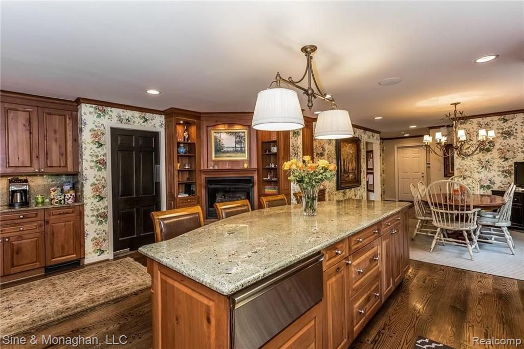 157 Kenwood Road Grosse Pointe Farms, MI 48236 - Photo 17 of 84