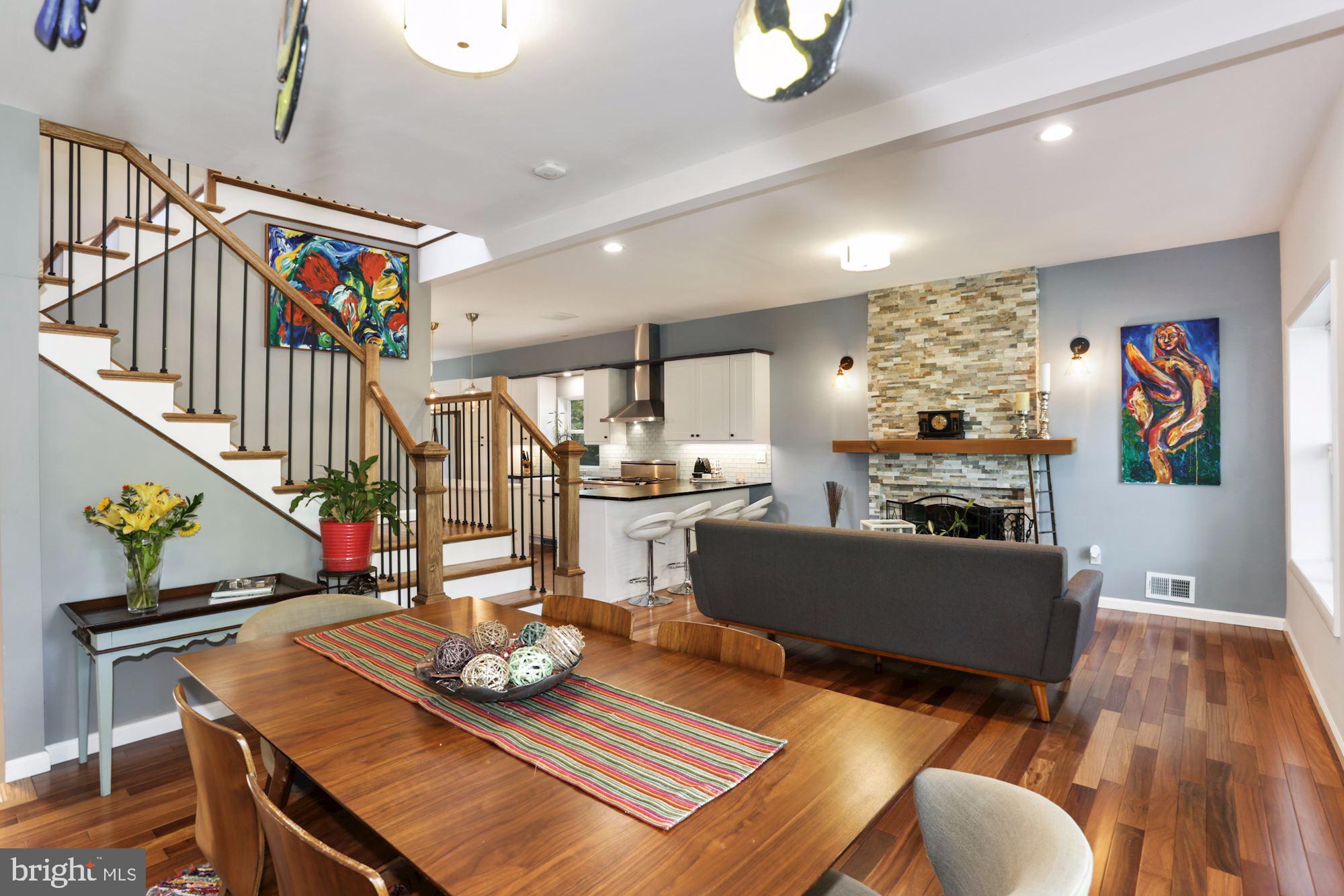 203 Tapawingo Road Southeast Vienna, VA 22180 - Photo 8 of 33 Living Space perfect for gatherings.