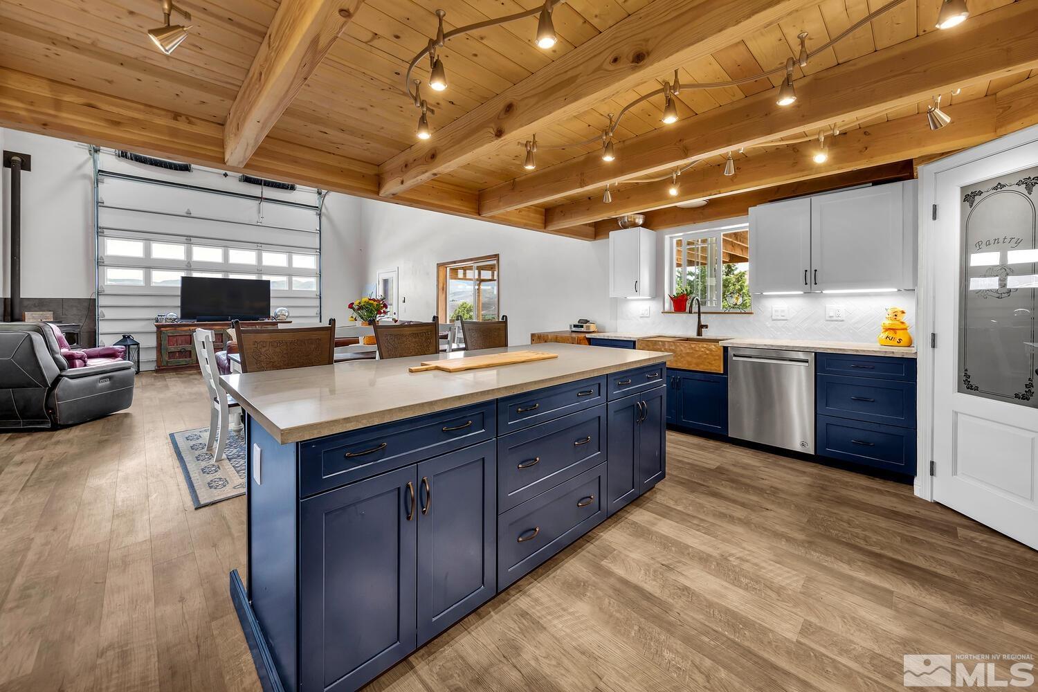 3100 Yellow Tail Road Reno, NV 89510 - Photo 25 of 40 a kitchen with lots of counter top space