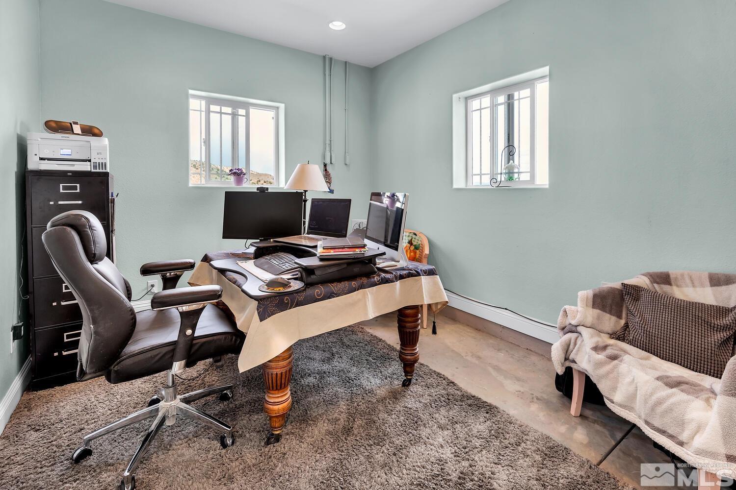 3100 Yellow Tail Road Reno, NV 89510 - Photo 34 of 40 a workspace with furniture and window