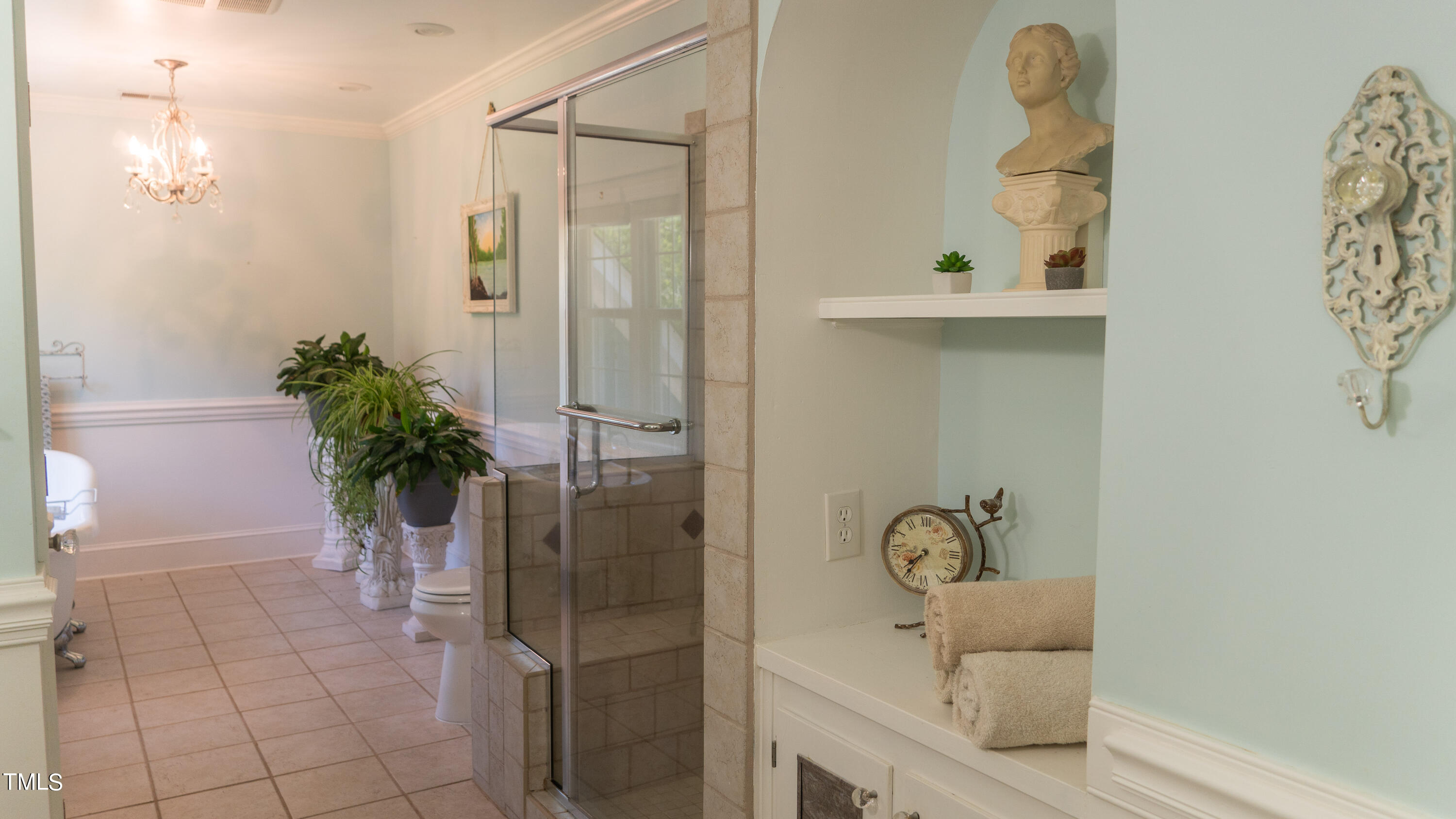 928 Windrow Lane Raleigh, NC 27603 - Photo 34 of 47 Primary Bath