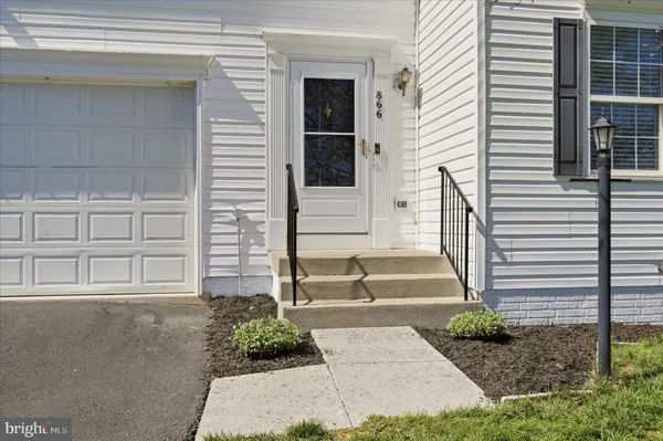 $550,000 | 866 Merrimans Lane, Winchester, VA 22602