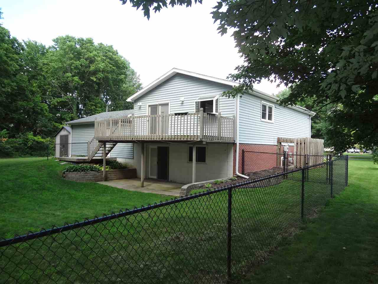 1718 Gregory Farm Village Rochester, IN 46975 - Photo 4 of 26