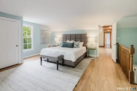 $2,395,000 | 3 Holmewood Lane, New Canaan, CT 06840