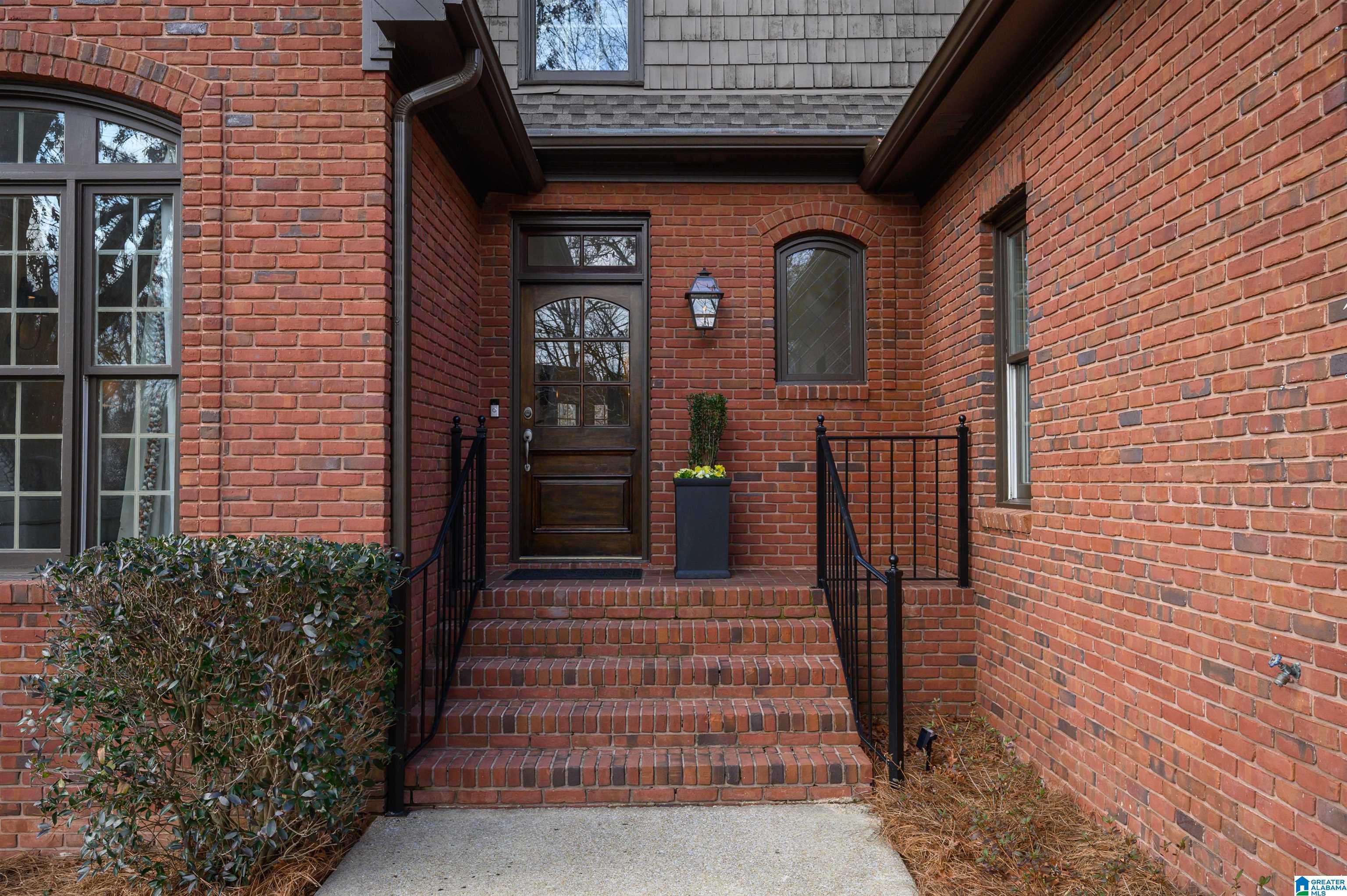 714 Park Ridge Circle Birmingham, AL 35242 - Photo 4 of 81