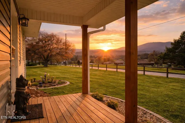 $549,900 | 3138 Laurelwood Lane, Sevierville, TN 37862