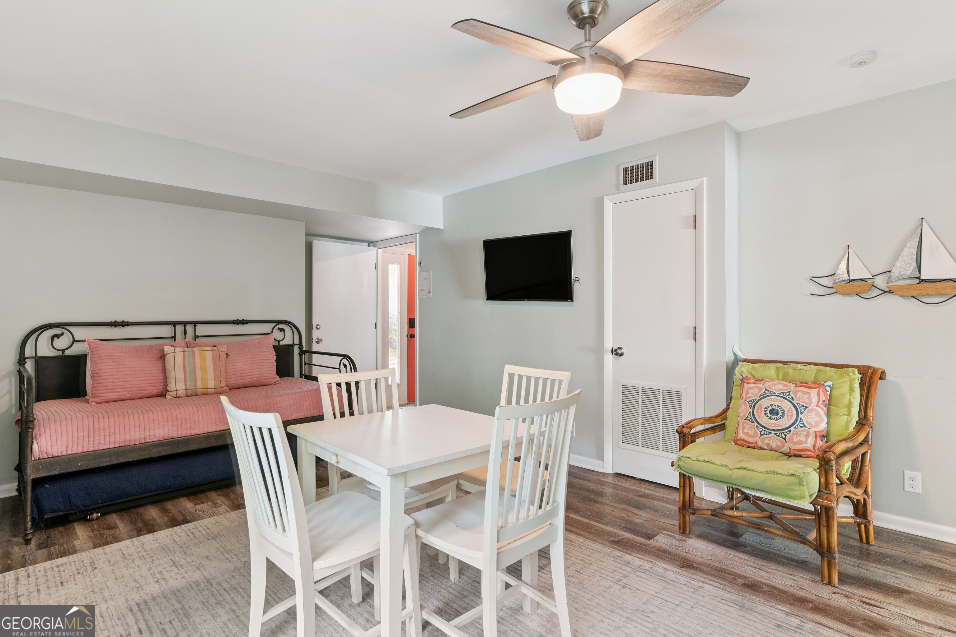 1313 Beach View Drive St. Simons, GA 31522 - Photo 4 of 40