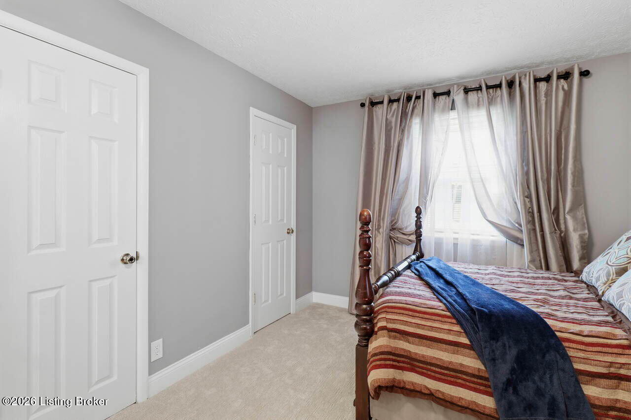 2300 Zoneton Road Shepherdsville, KY 40165 - Photo 29 of 54 Bedroom