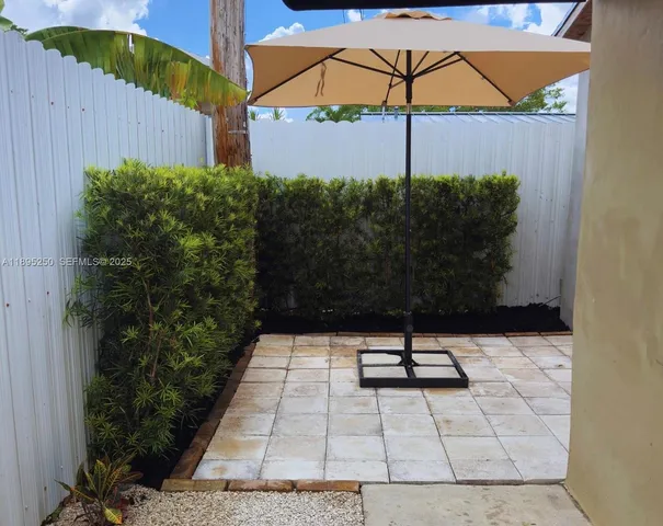 $2,300 | 11611 Northwest 57th Court, Unit 1, Hialeah, FL 33012