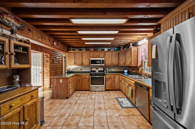 $360,000 | 920 Jeff Road, Arapahoe, NC 28510