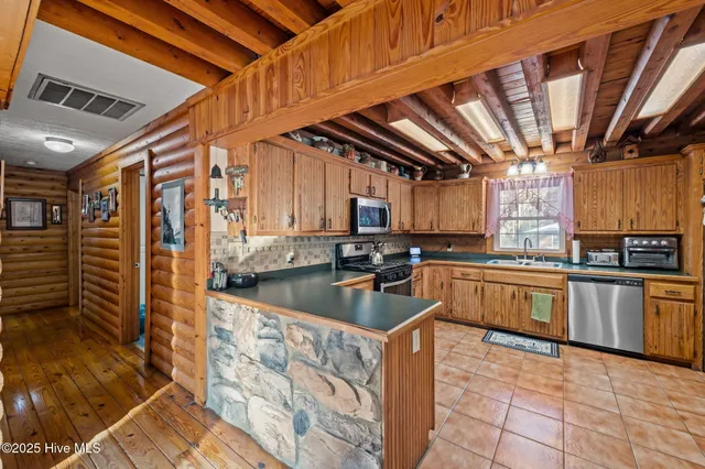 $360,000 | 920 Jeff Road, Arapahoe, NC 28510