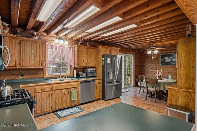 $360,000 | 920 Jeff Road, Arapahoe, NC 28510