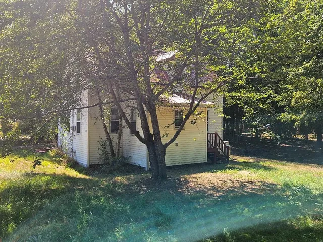 $169,900 | 16 Dore Street, Ossipee, NH 03814