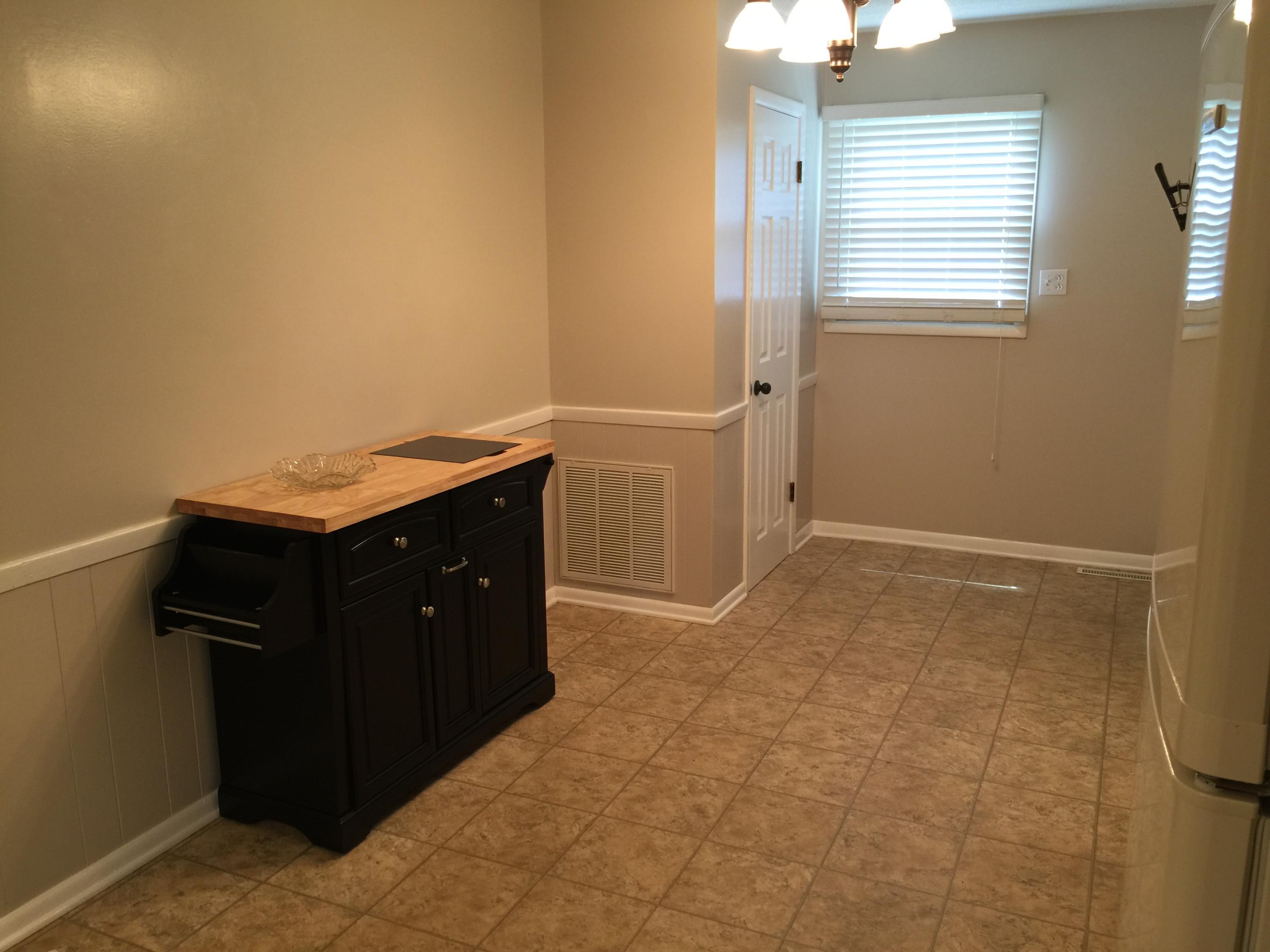 7625 Cranley Road Powell, TN 37849 - Photo 8 of 22 Kitchen-Pantry