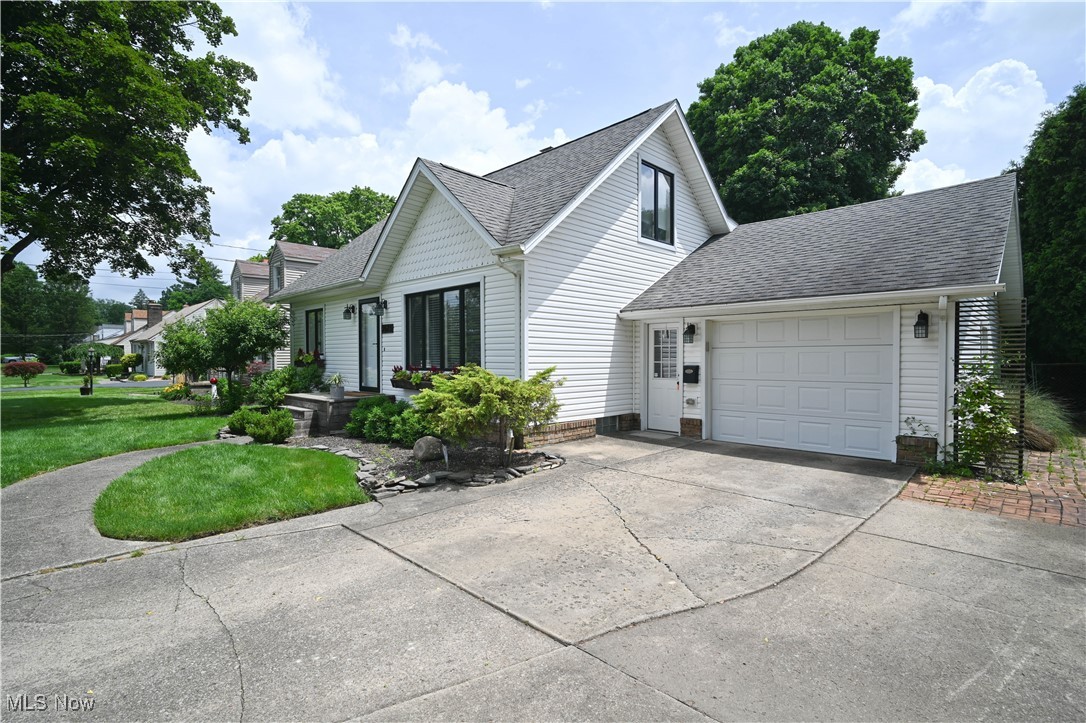 7673 North Lima Road Youngstown, OH 44514 - Photo 3 of 40 Gallery Image 3