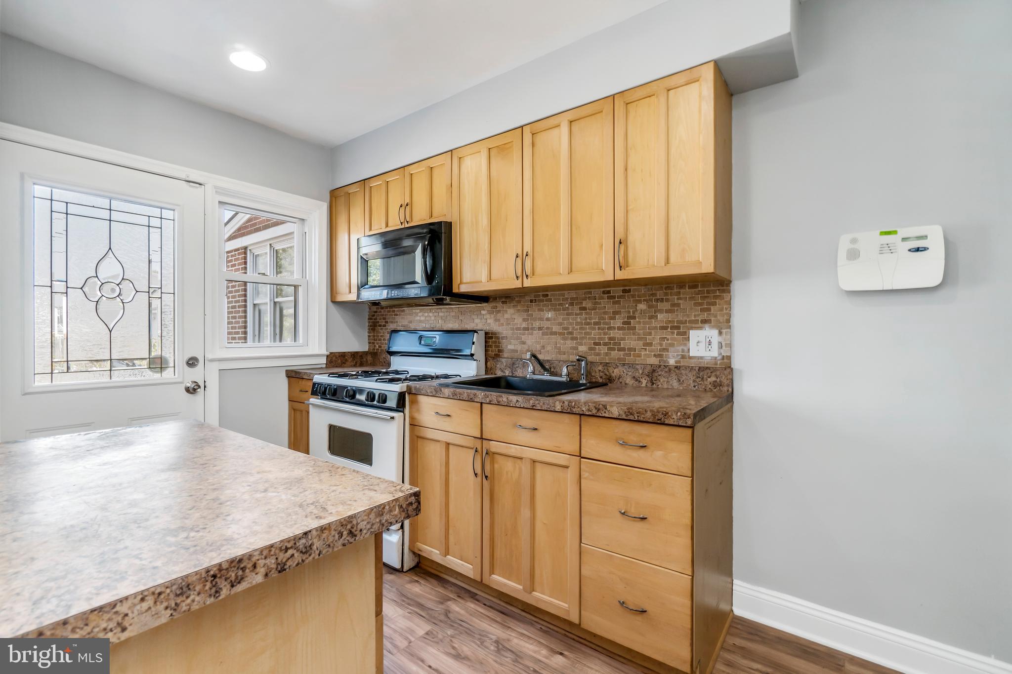 2735 Southbrook Road Dundalk, MD 21222 - Photo 12 of 31 Gallery Image 12