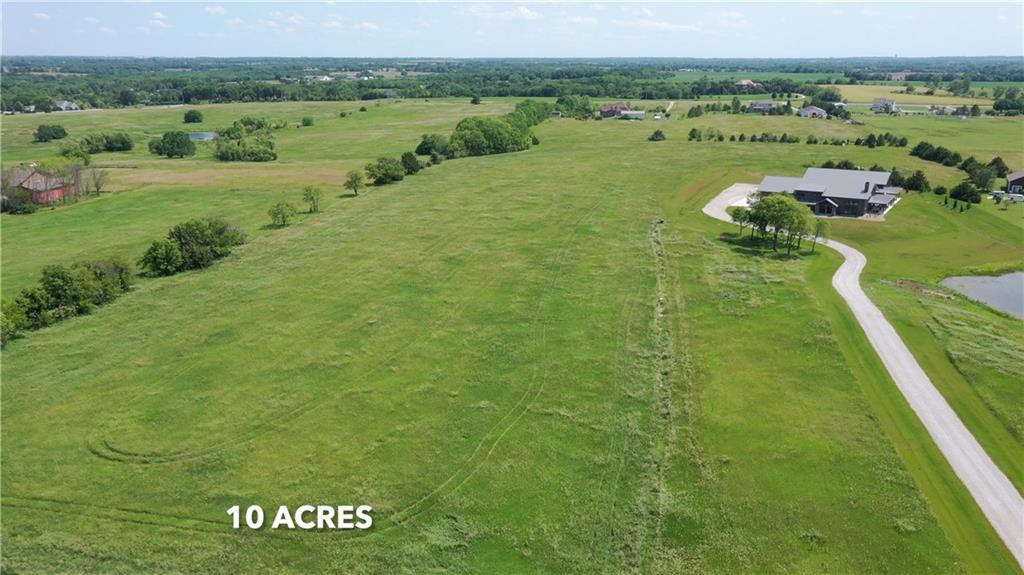 West 115th Street Olathe, KS 66061 - Photo 2 of 6