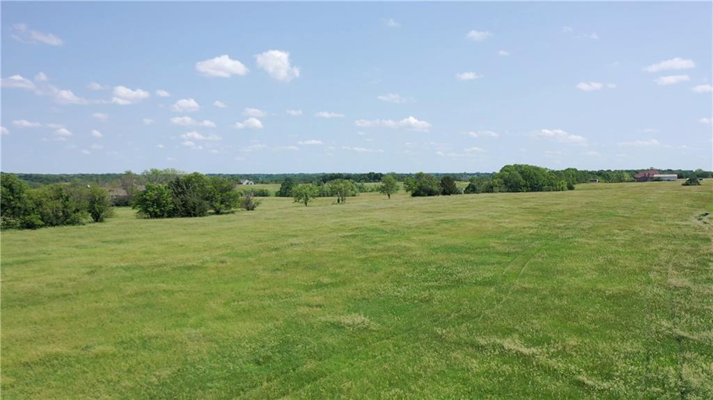 West 115th Street Olathe, KS 66061 - Photo 3 of 6