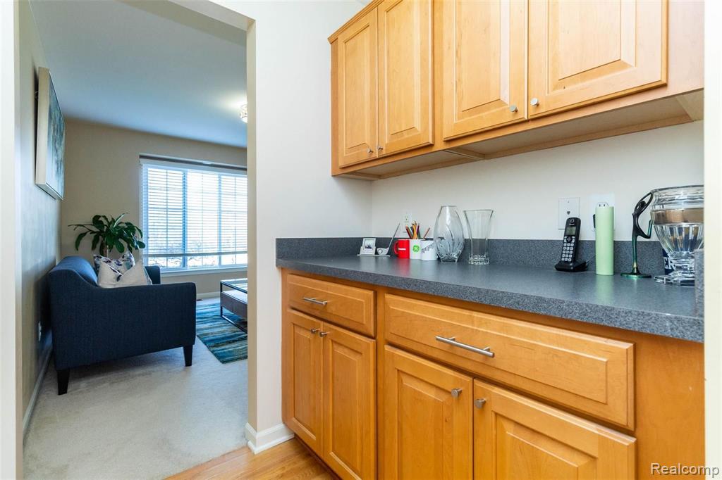 2487 Jackson Drive Rochester Hills, MI 48309 - Photo 13 of 41