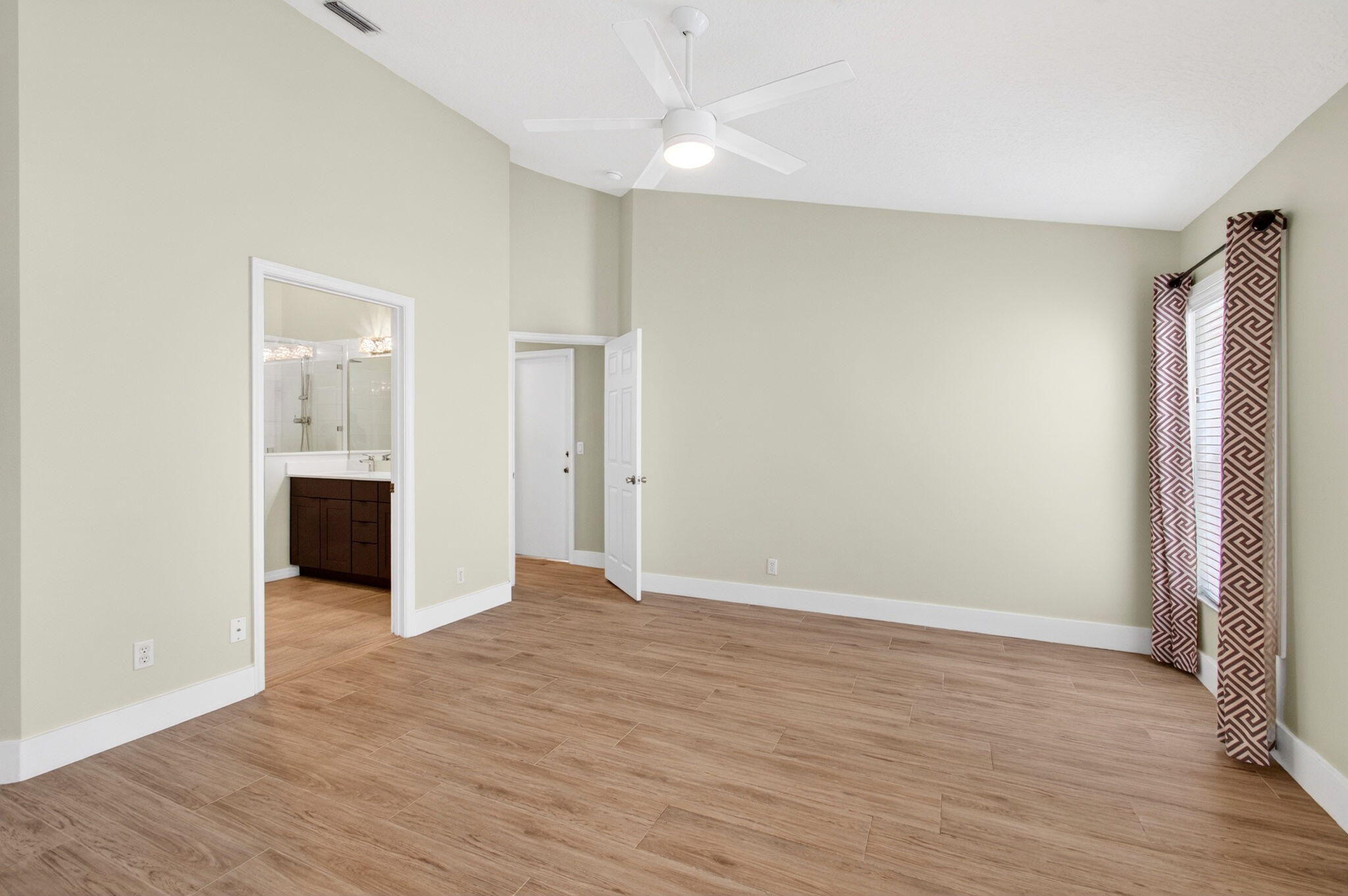 1142 Canoe Point Delray Beach, FL 33444 - Photo 30 of 68 Primary suite