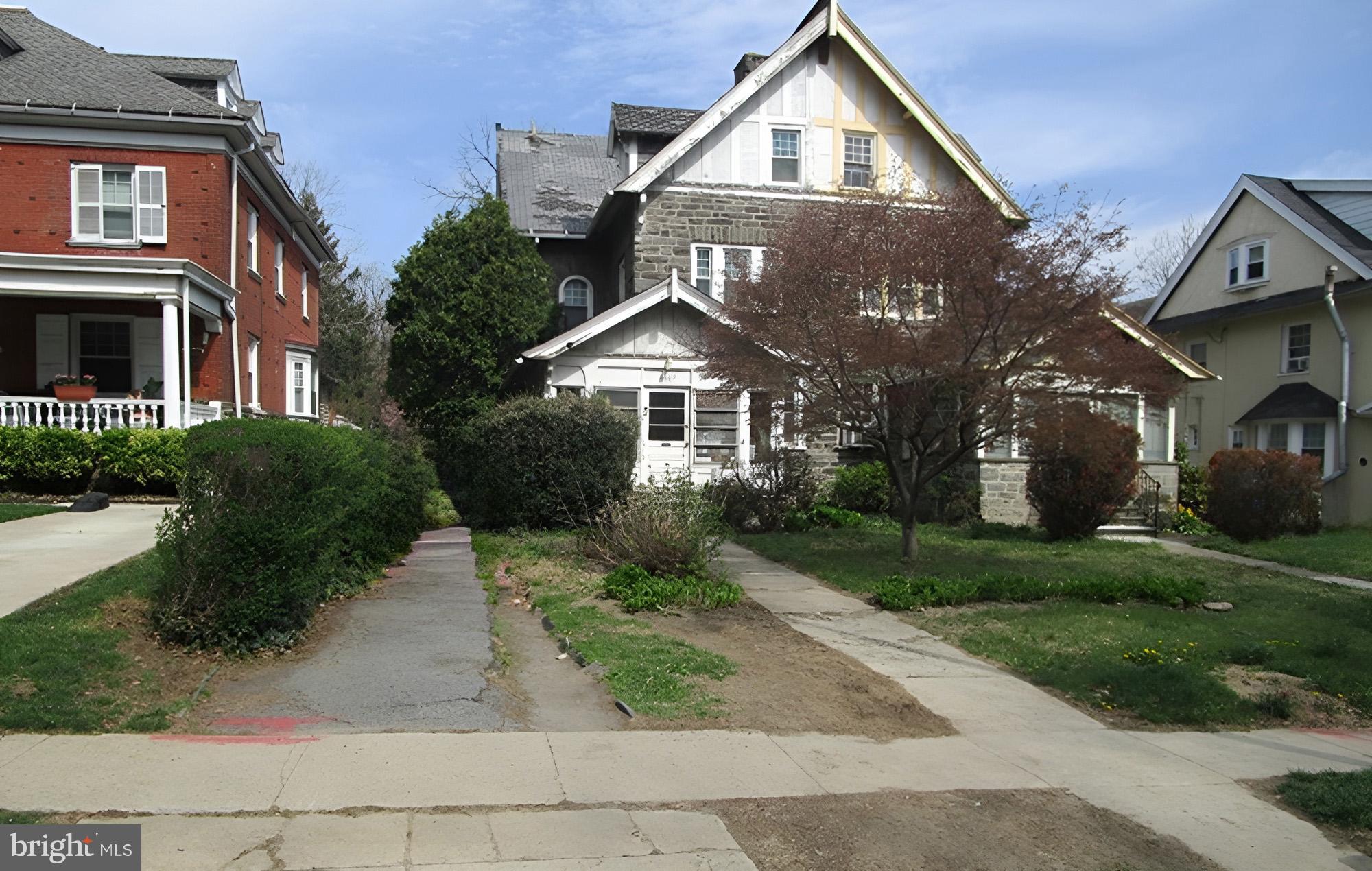 6307 Sherwood Road Philadelphia, PA 19151 - Photo 2 of 3 Charming home with inviting gardens.