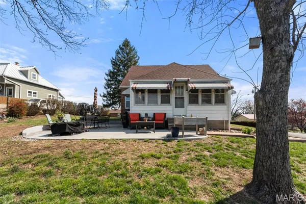 $225,000 | 185 8th Street, Ste. Genevieve, MO 63670