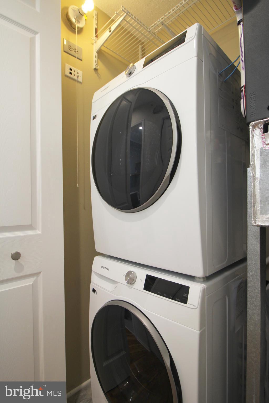 1956A Villaridge Drive, Unit 1956B Reston, VA 20191 - Photo 24 of 24 a utility room with dryer and washer
