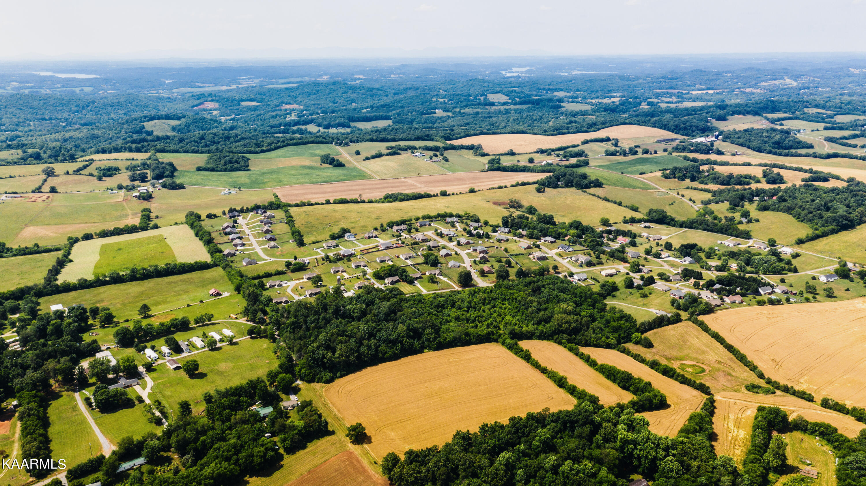 Gregory Road Greenback, TN 37742 - Photo 5 of 11 03
