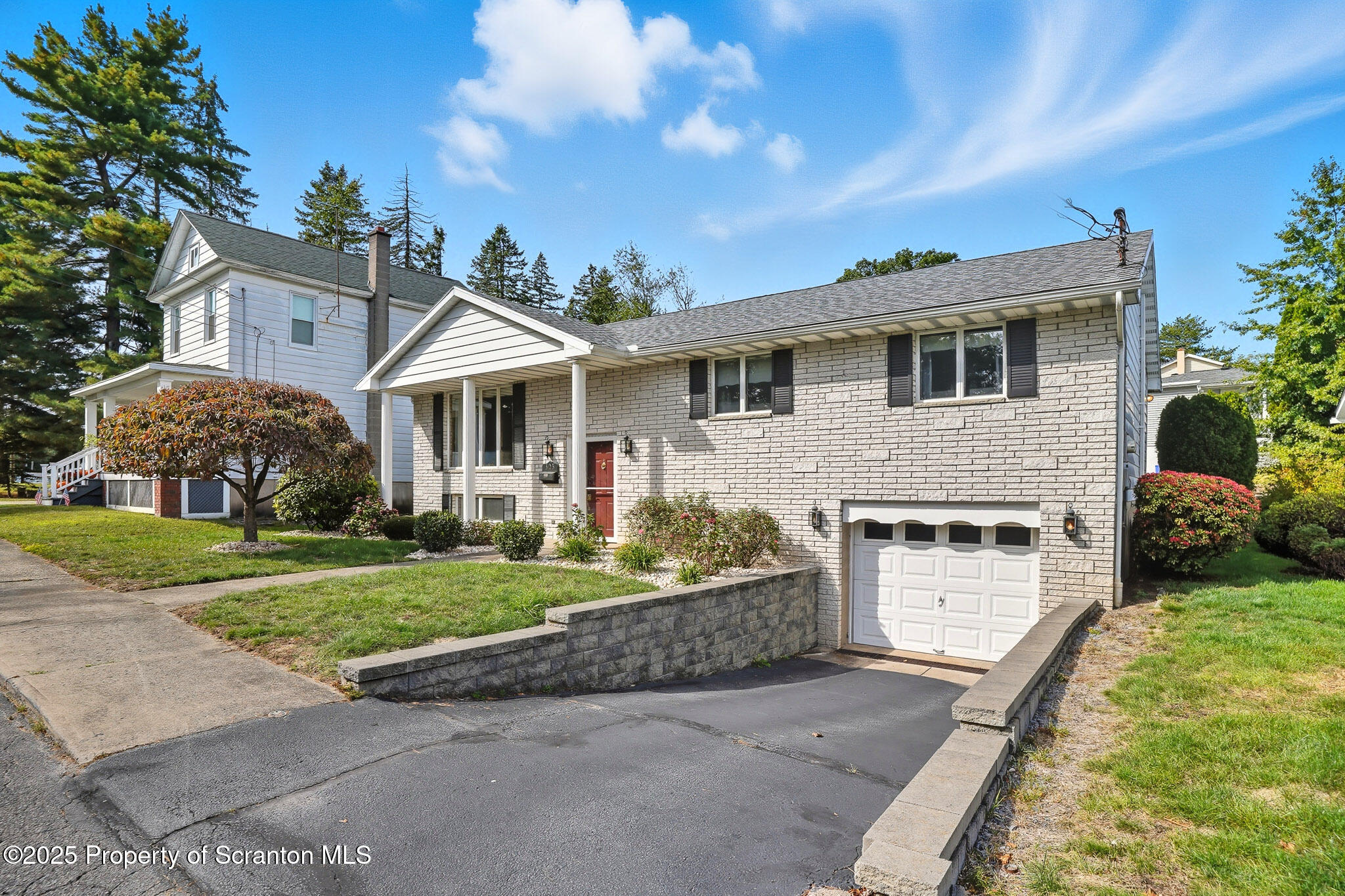 303 Drake Street Old Forge, PA 18518 - Photo 4 of 39 Garage