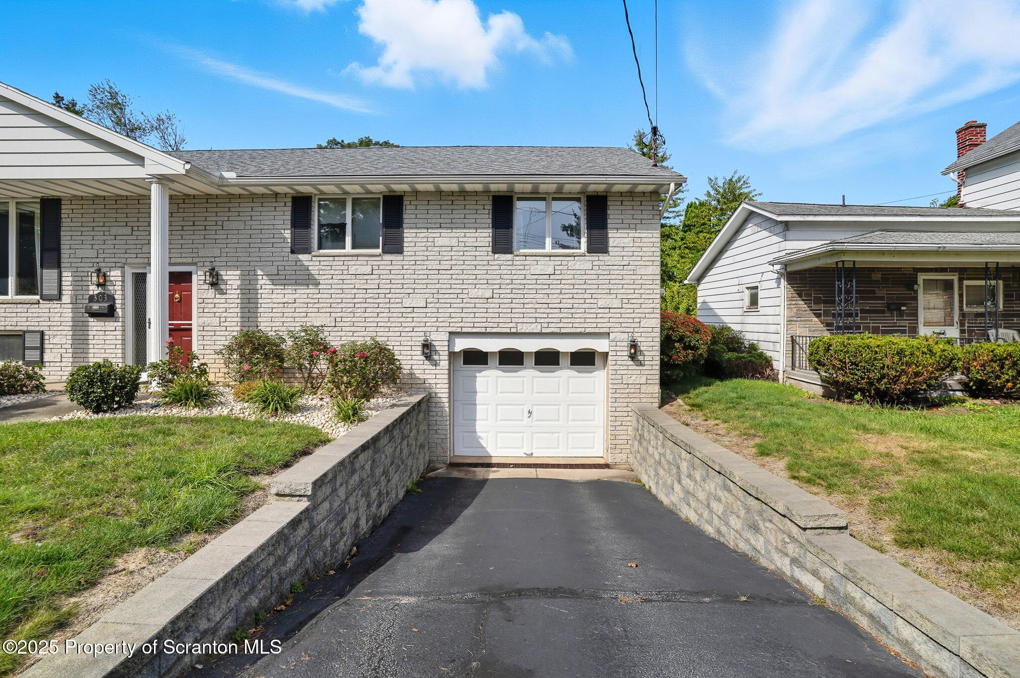 303 Drake Street Old Forge, PA 18518 - Photo 5 of 39 Driveway