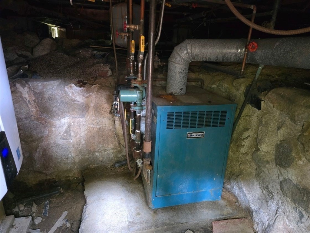 43 Shore Avenue Wareham, MA 02571 - Photo 27 of 32 a view of basement