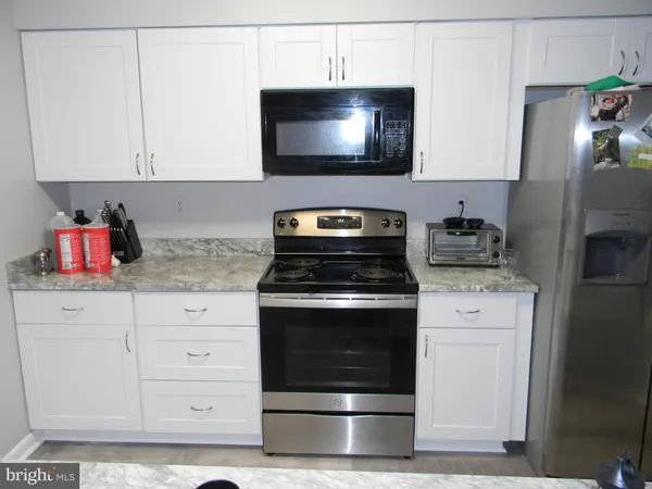 $2,800 | 11319 Headlands Court, Reston, VA 20191