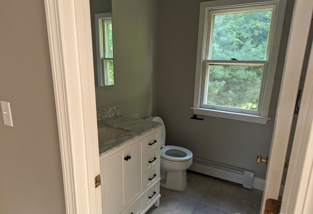 202 Dale Street Waltham, MA 02451 - Photo 8 of 10