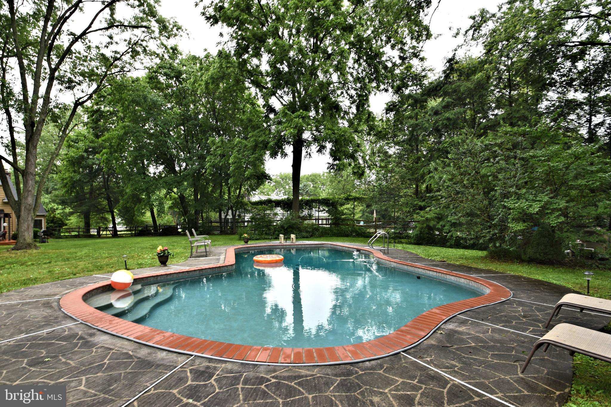 644 Colonel Dewees Road Wayne, PA 19087 - Photo 5 of 40