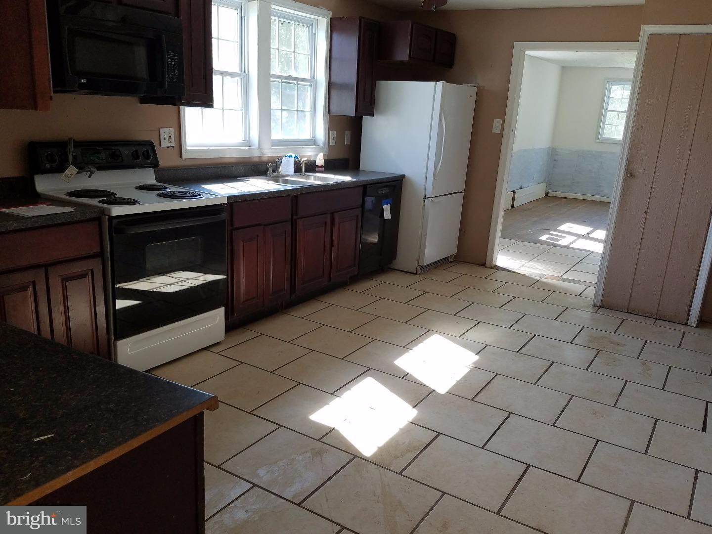 2055 Bustleton Road Burlington, NJ 08016 - Photo 20 of 25
