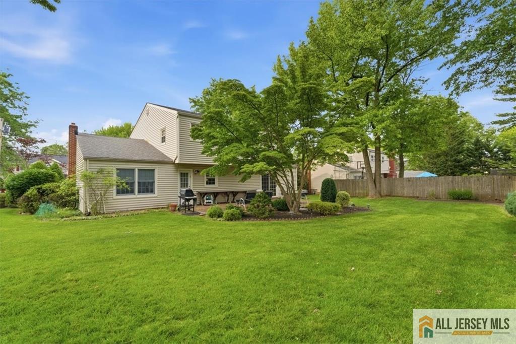 46 Lynnwood Road Edison, NJ 08820 - Photo 49 of 61
