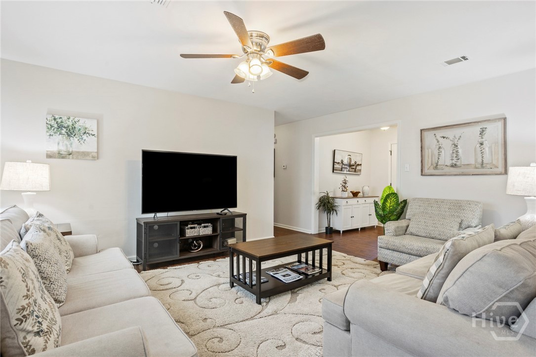 300 Floyd Street Hinesville, GA 31313 - Photo 7 of 23