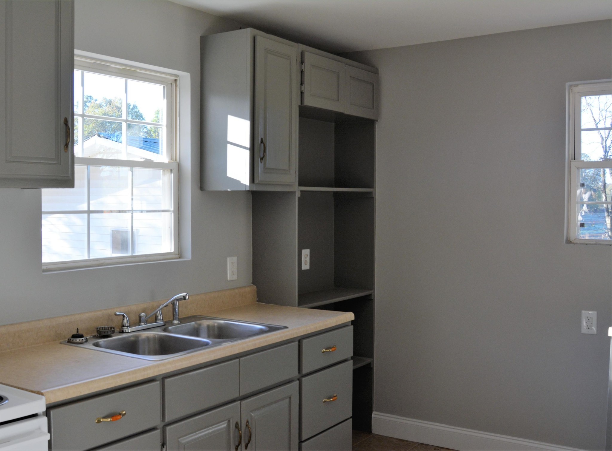 4402 Morganton Road Maryville, TN 37801 - Photo 9 of 28 a bathroom with a sink and cabinets